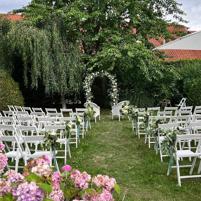 Romatische Hochzeits Kulisse Im Schloss Meierhof